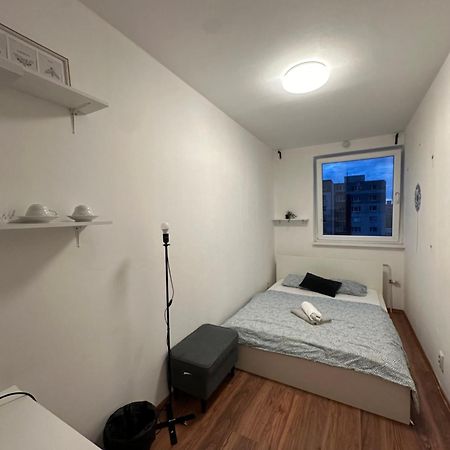 Room 1 Km From Center Bratislava Exterior photo